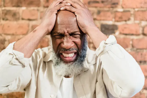 Agresividad en el adulto mayor - Dra. Bardales - Geriatra